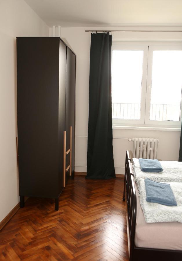 New Colorful Apartment With Big Balcony ブラチスラヴァ エクステリア 写真