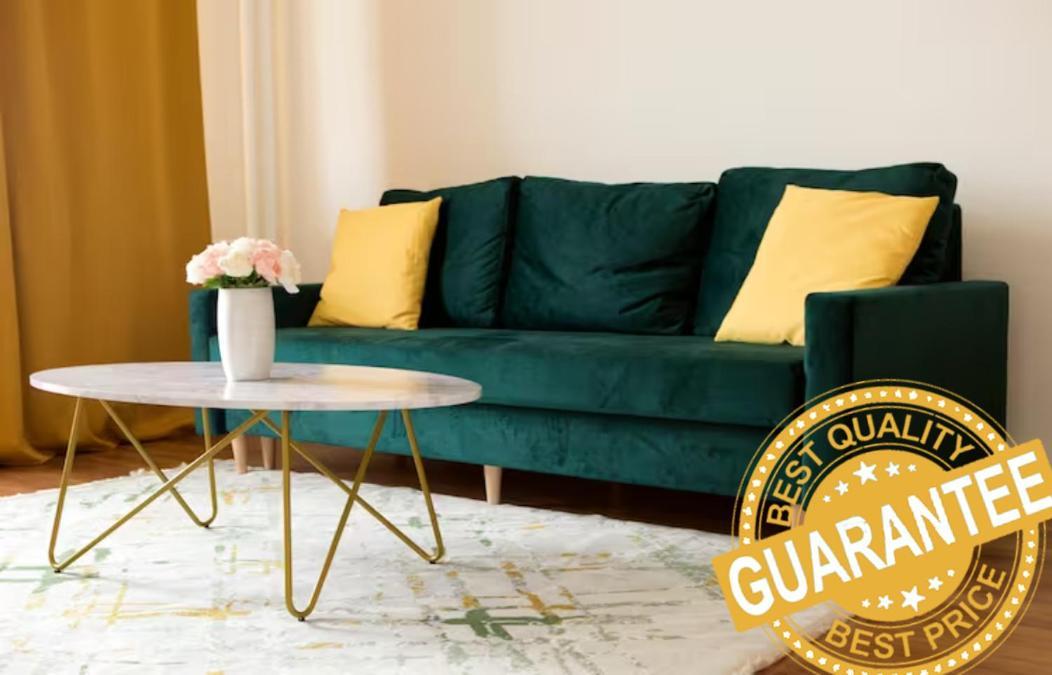 New Colorful Apartment With Big Balcony ブラチスラヴァ エクステリア 写真